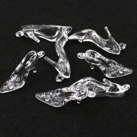 Pingente de Acrílico / 29X53mm - Sapatinho de Cristal (10 gramas) - Transparente 