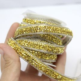 Tira de Manta 10mm  / Auto Colante - Cravejada em Strass (1 Metro)