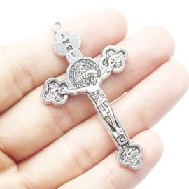 Crucifixo de Metal / 56x33mm - Cristo e São Bento (Unidade)