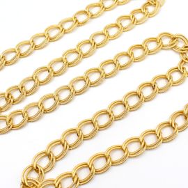 Corrente de Alumínio / 21X15mm - Duplo Riscada  (1 METRO) - Dourado  